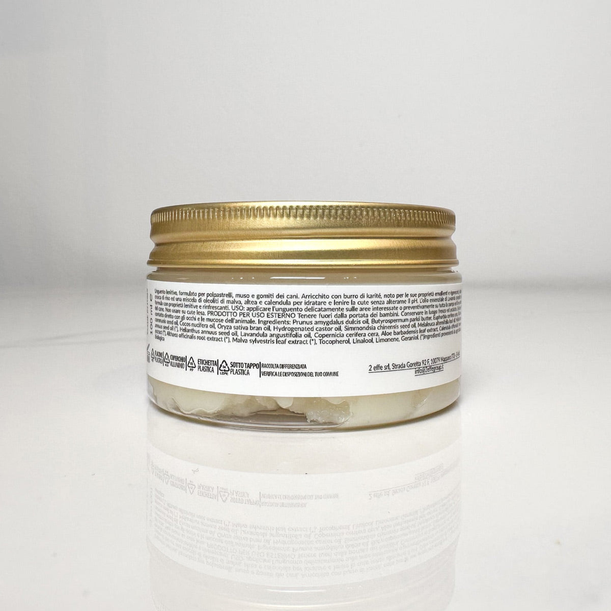 Pomata per uso topico su cani, formula lenitiva a base di ingredienti vegetali