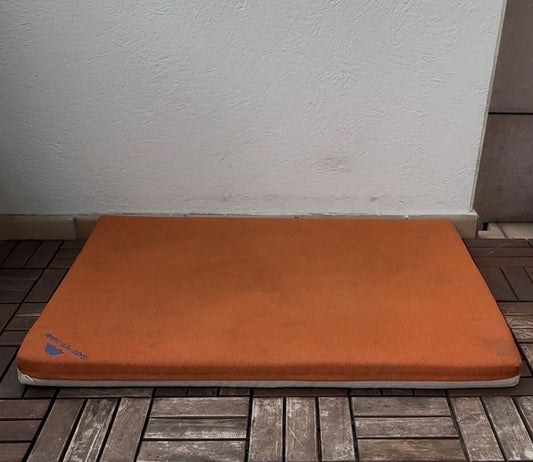 cuccia in memory foam letty lavata con l'igienizzante superfici 