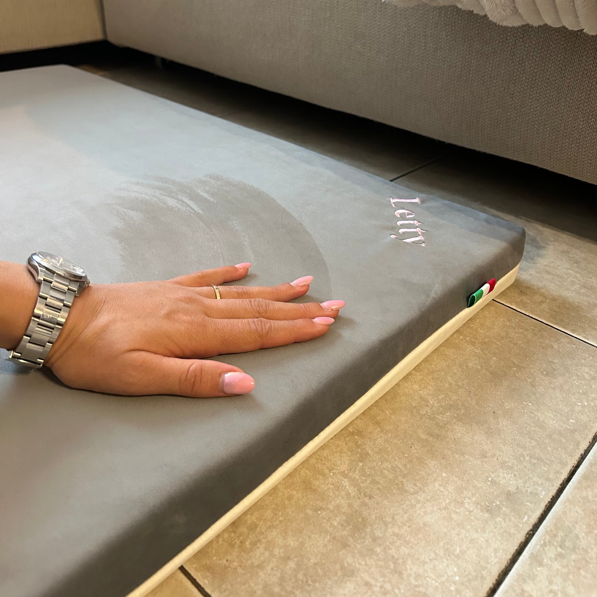 Tessuto morbido in velluto del cuscino per cani