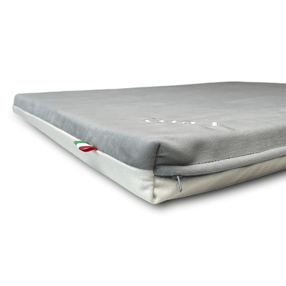 Dettaglio della zip del nuovo cuscino in velluto