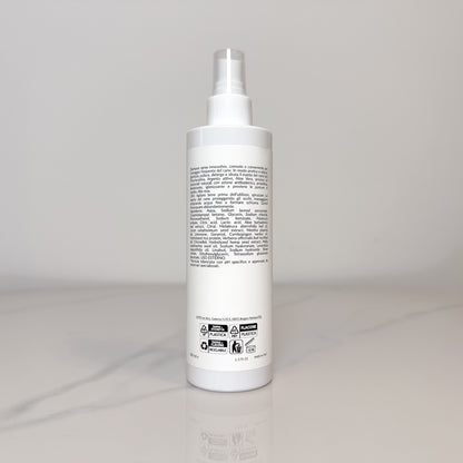 Shampoo per cani con formula lenitiva, adatto all’uso settimanale