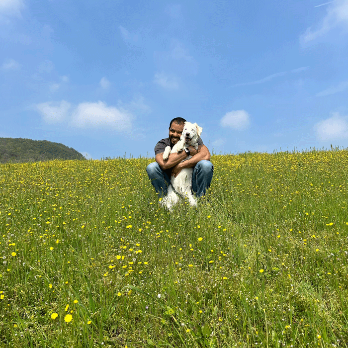 Soraya e Andre che si coccolano